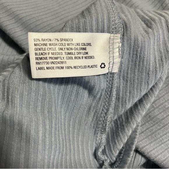 Elegant Long Sleeve Blue Dress - Picture 4 of 4